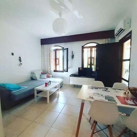 Το Σπίτι Με Το Πηγάδι - Wellcottage Thassos Skála Kallirákhis Buitenkant foto